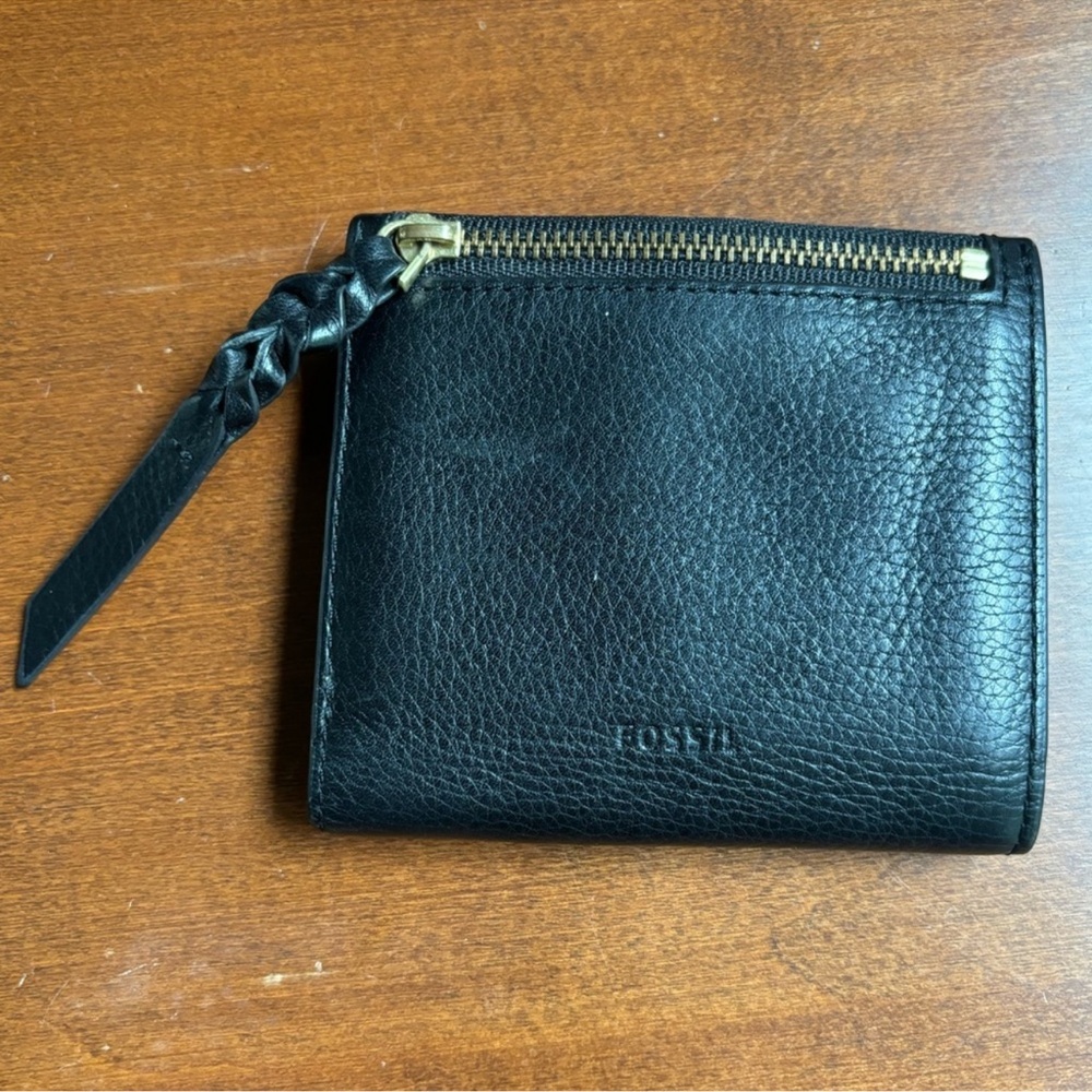 Fossil Black Leather Zip Wallet